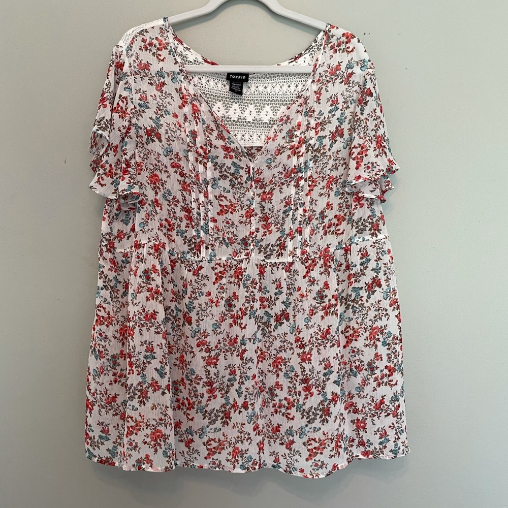 Torrid size 3 floral chiffon shirt